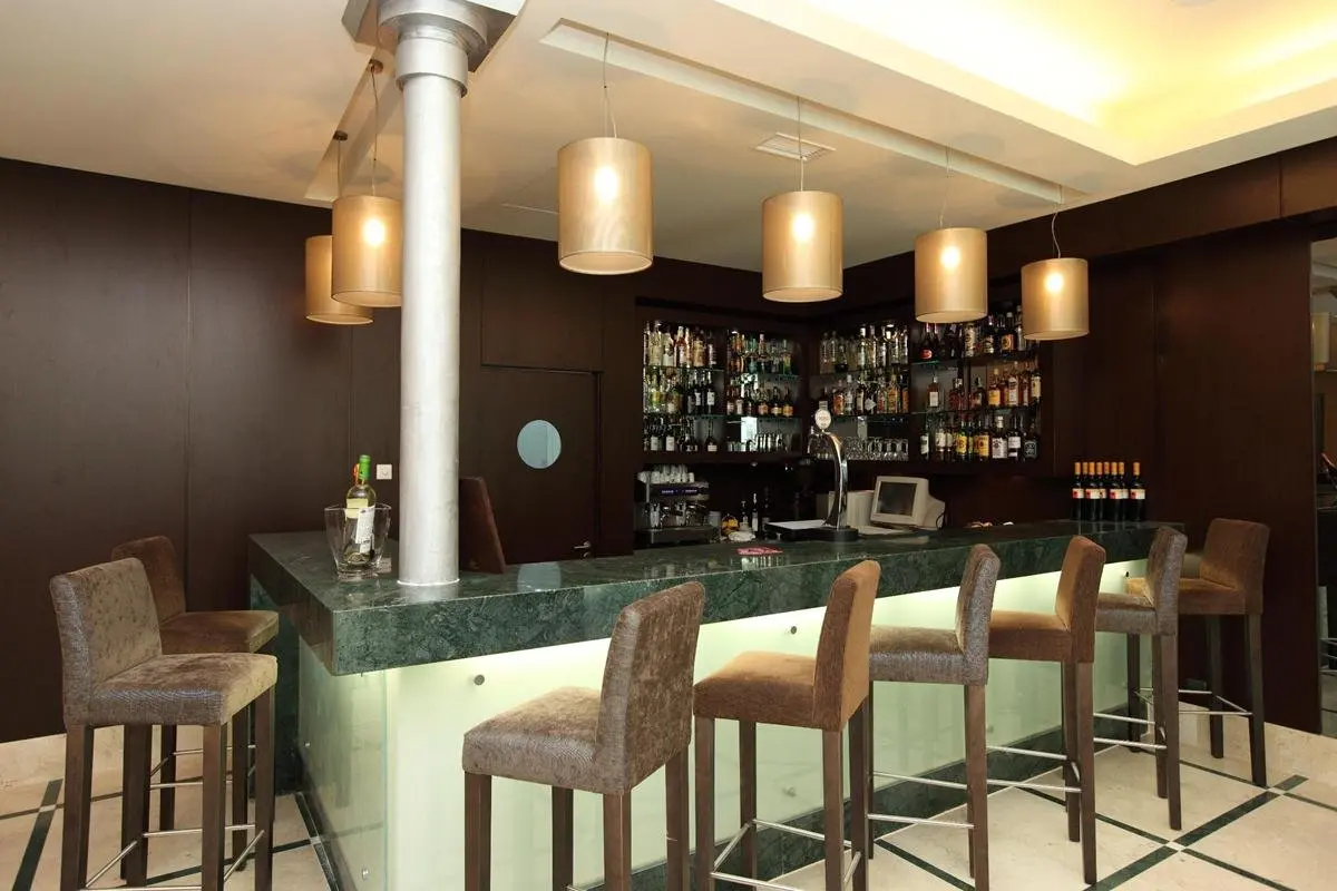 Restauracja i jedzenie w hotelu Turim Saldanha