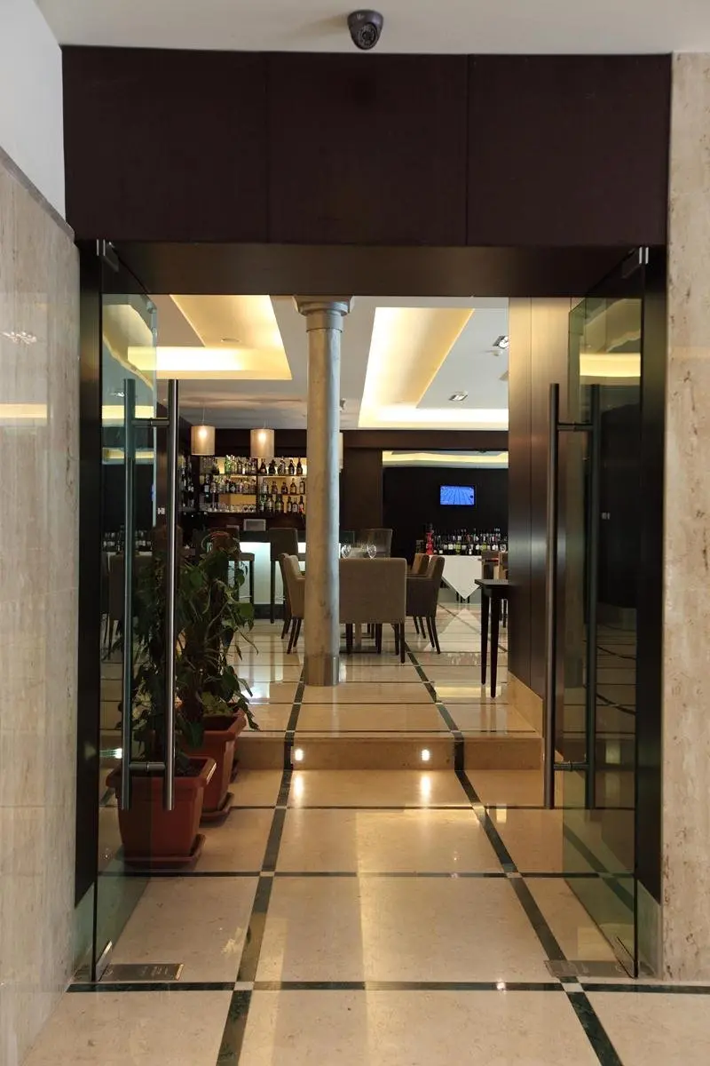 Restauracja i jedzenie w hotelu Turim Saldanha