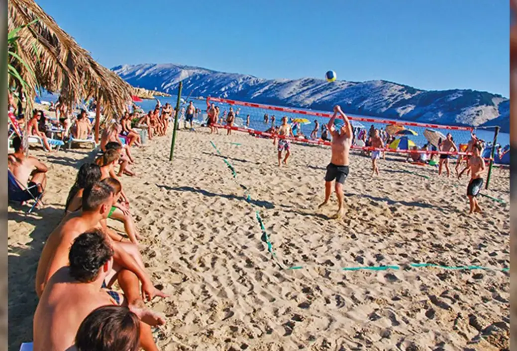 Plaża przy hotelu Veli Mel Sunny