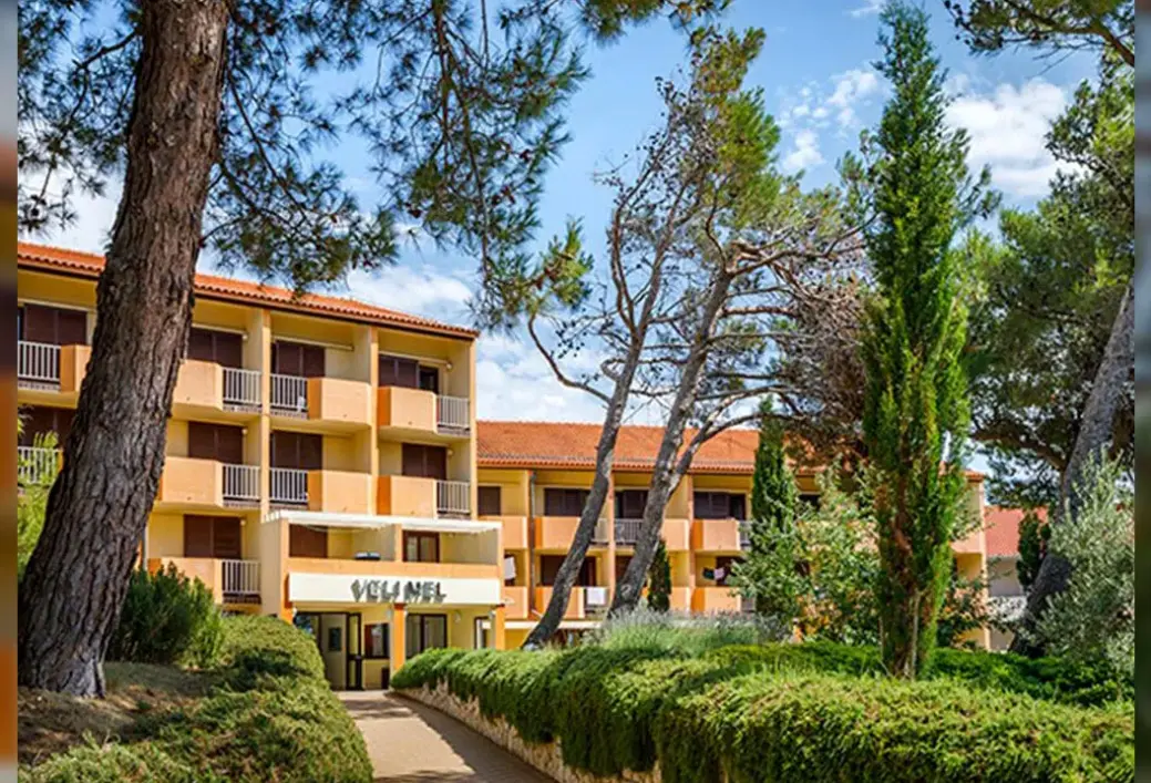 Hotel Veli Mel Sunny w Chorwacja (Wyspa Rab) - oferta last minute