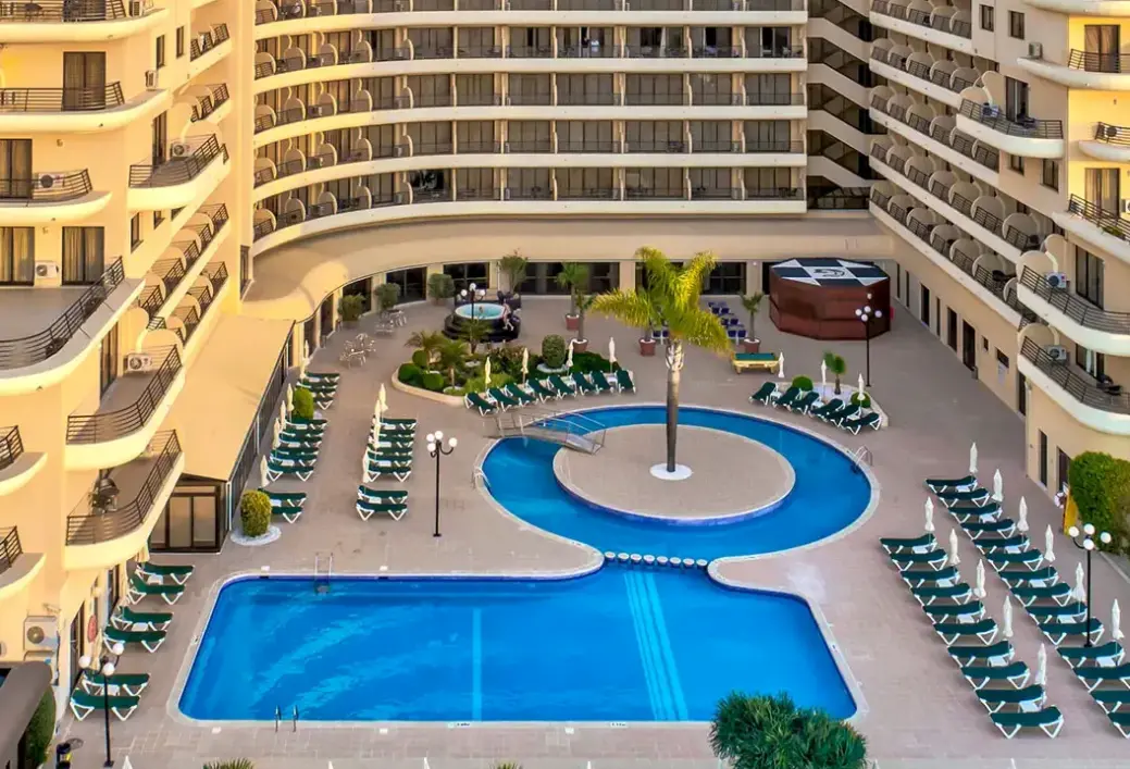 Basen w hotelu Vila Gale Marina