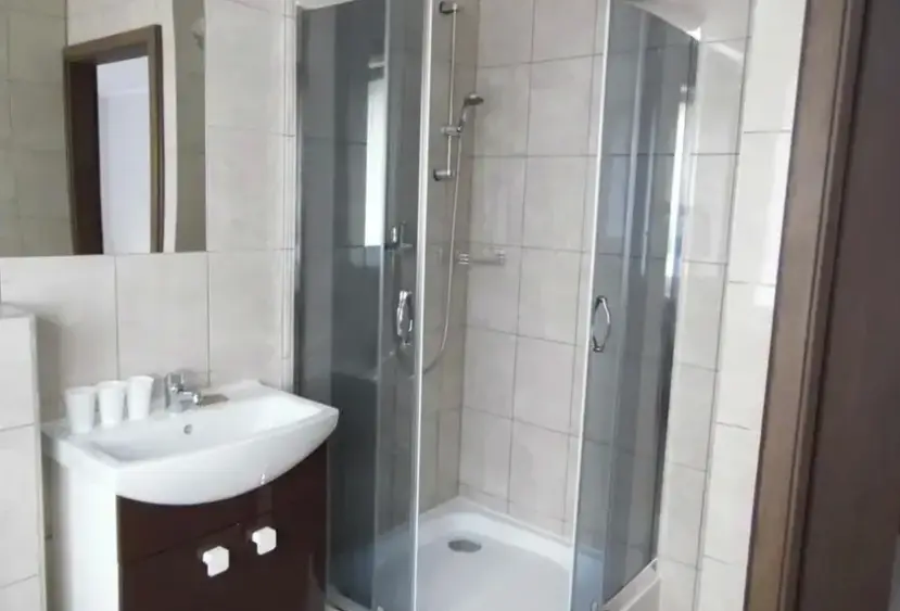 Łazienka w pokoju hotelu Villa Jupiter (ex. Jowisz)