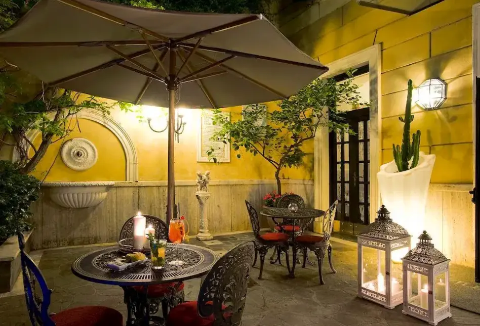 Restauracja i jedzenie w hotelu Villa San Lorenzo Maria