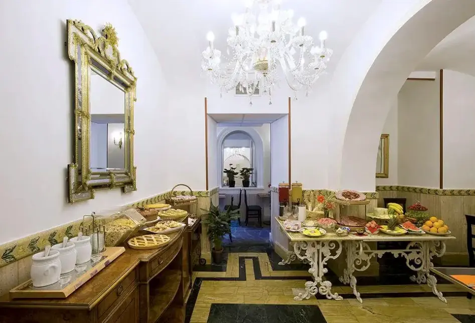 Restauracja i jedzenie w hotelu Villa San Lorenzo Maria