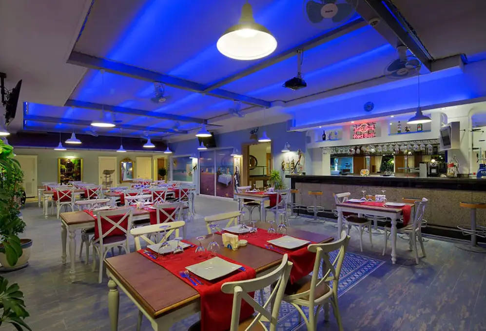 Restauracja i jedzenie w hotelu Villa Sunflower (ex. Villa Sun Flower Aparts & Suites)