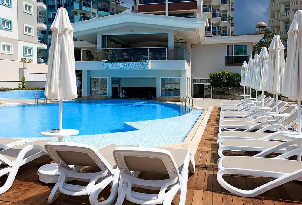 Basen w hotelu Xperia Saray Beach