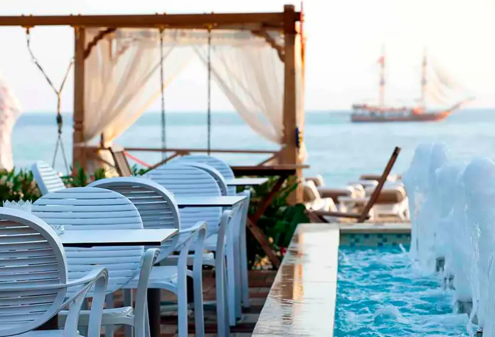 Restauracja i jedzenie w hotelu Xperia Saray Beach