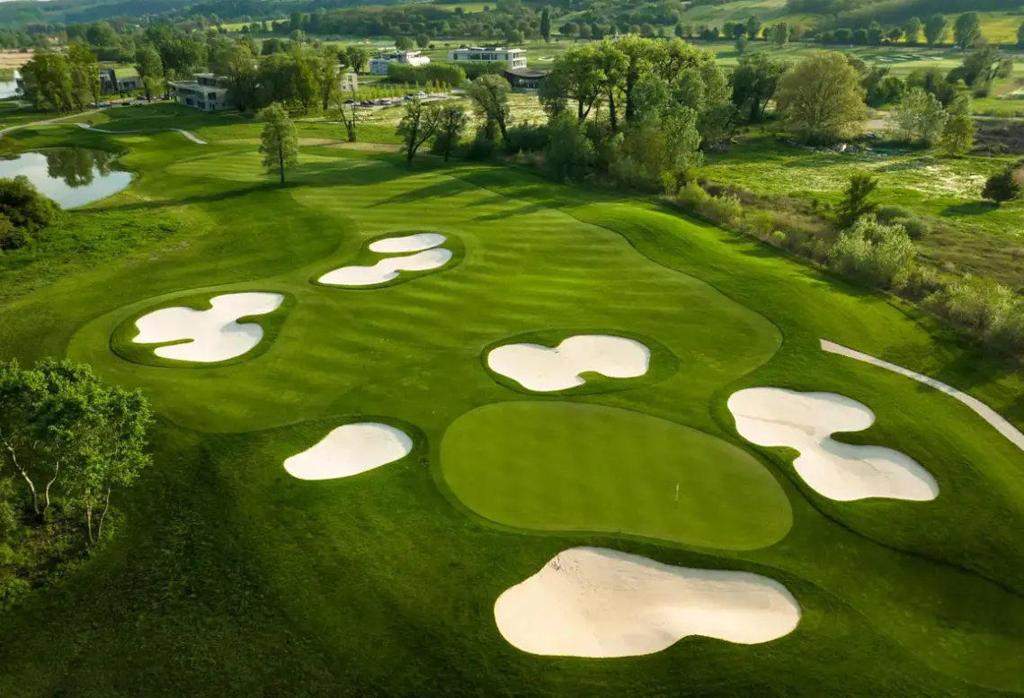 Widok z hotelu Zala Springs Health & Golf Resort (Balaton)