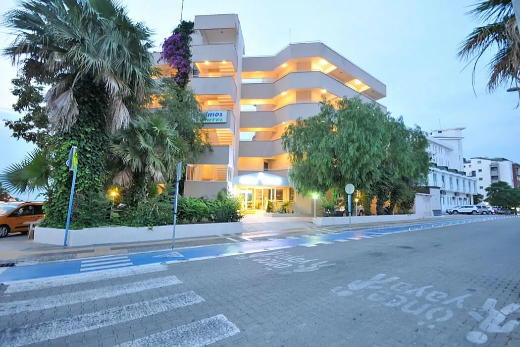 Hotel Amos