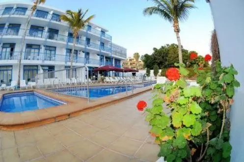Hotel Costa Volcan