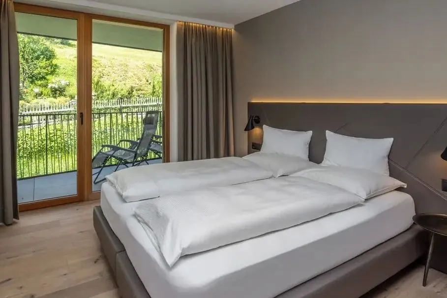 Hotel Maraias Luxury Suites & Apartments