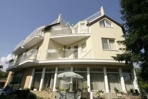 Hotel Solaris