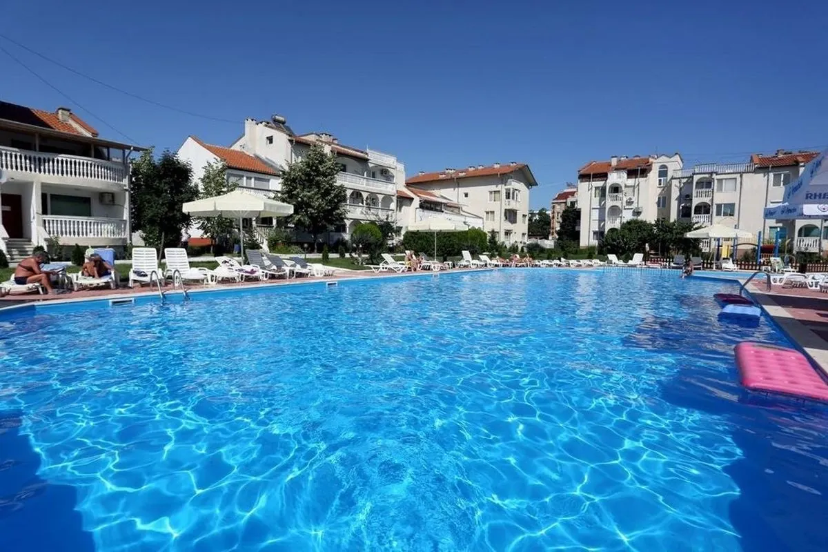 Hotel Bravo