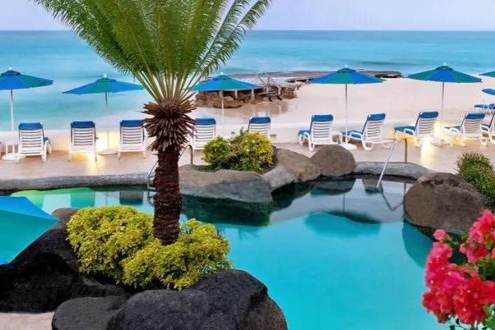 Hotel Crystal Cove