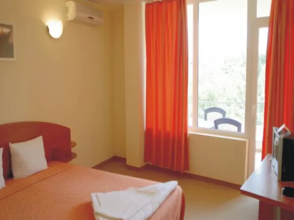 Hotel Deja Vue