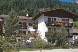 Hotel Garni Tyrolia