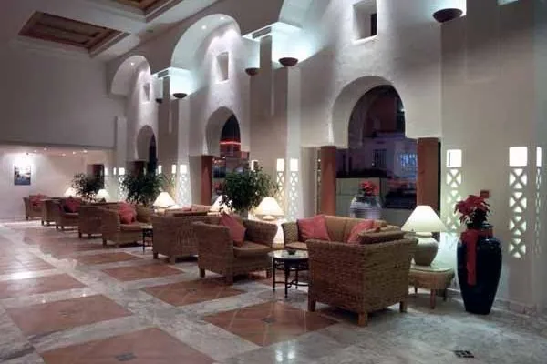 Hotel Grand Mercure Coralia