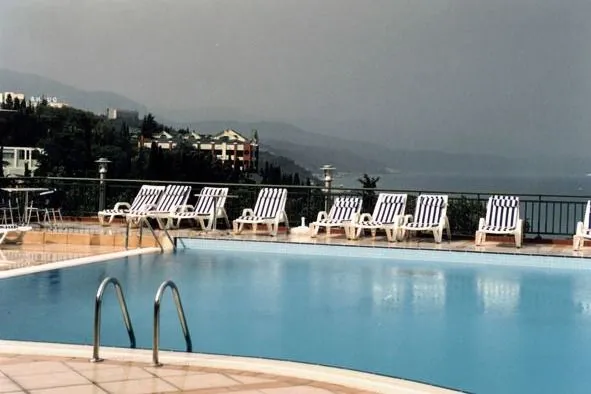 Hotel More