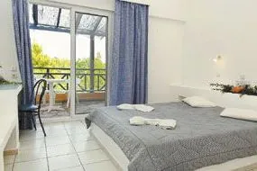 Hotel Trypiti