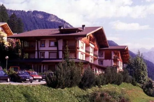 Hotel Ciarnadoi