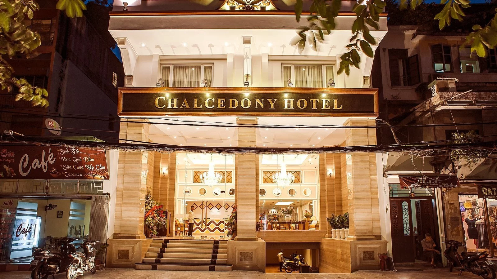 Hotel Chalcedony