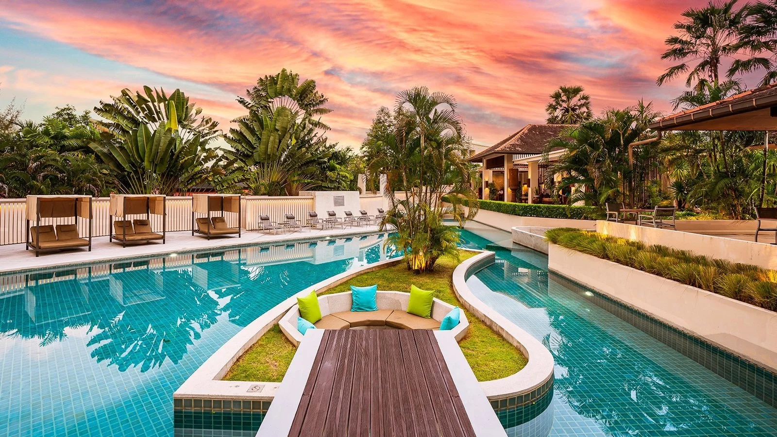 Hotel Dewa Phuket Resort & Villas