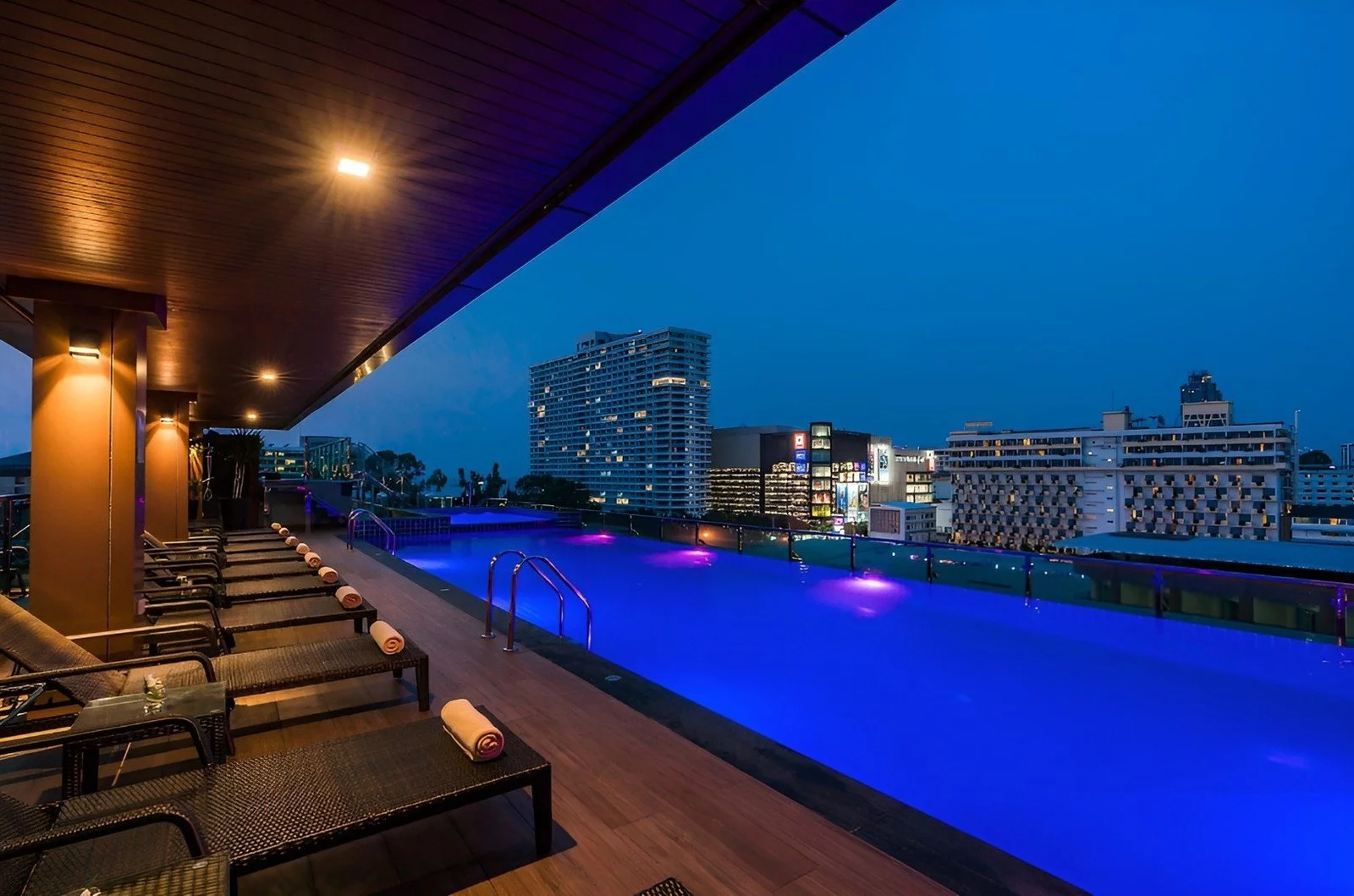 Hotel Acqua Hotel Pattaya w Tajlandia (Pattaya) - oferta last minute