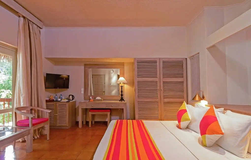 Adaaran Club Rannalhi — ADAARAN CLUB RANNALHI