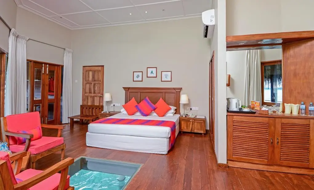 Adaaran Club Rannalhi — ADAARAN CLUB RANNALHI