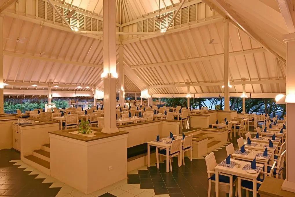 Adaaran Club Rannalhi — ADAARAN CLUB RANNALHI