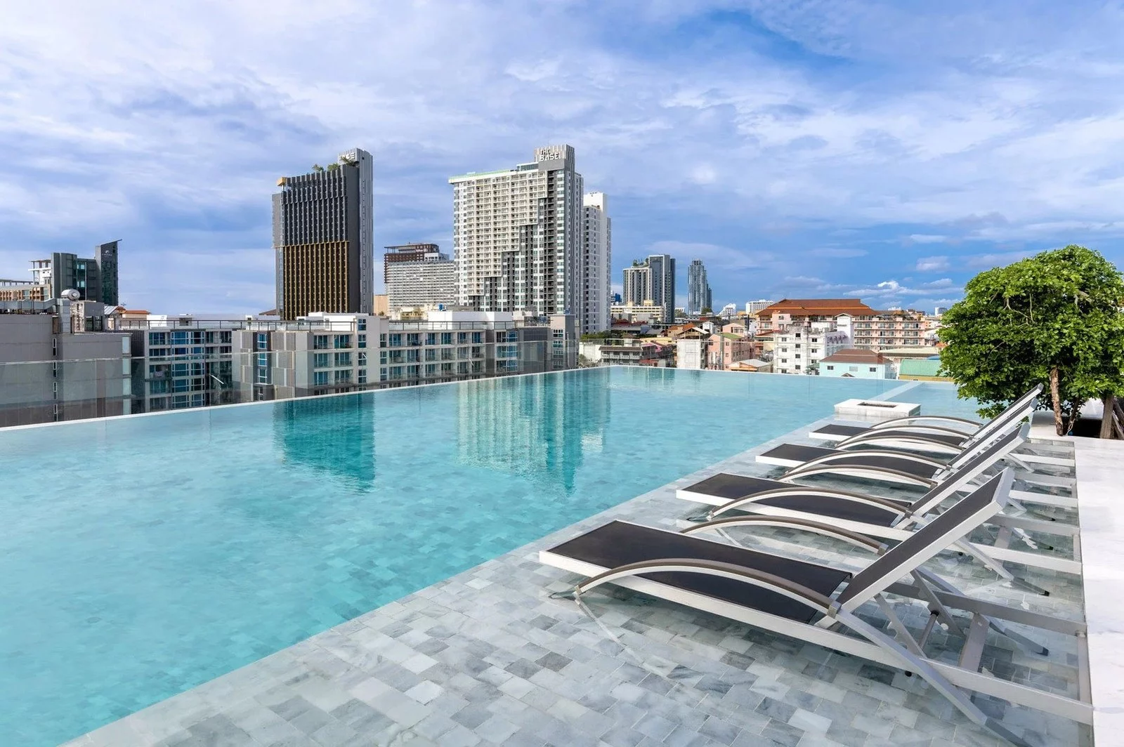 Hotel Amethyst Hotel Pattaya w Tajlandia - oferta last minute