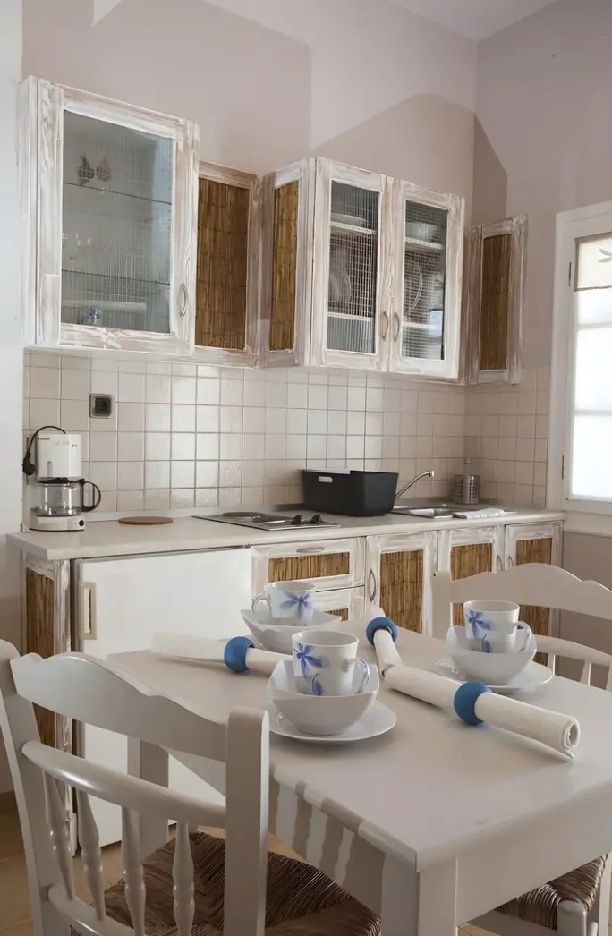 Restauracja i jedzenie w hotelu Ammos Naxos Exclusive Apartments & Spa