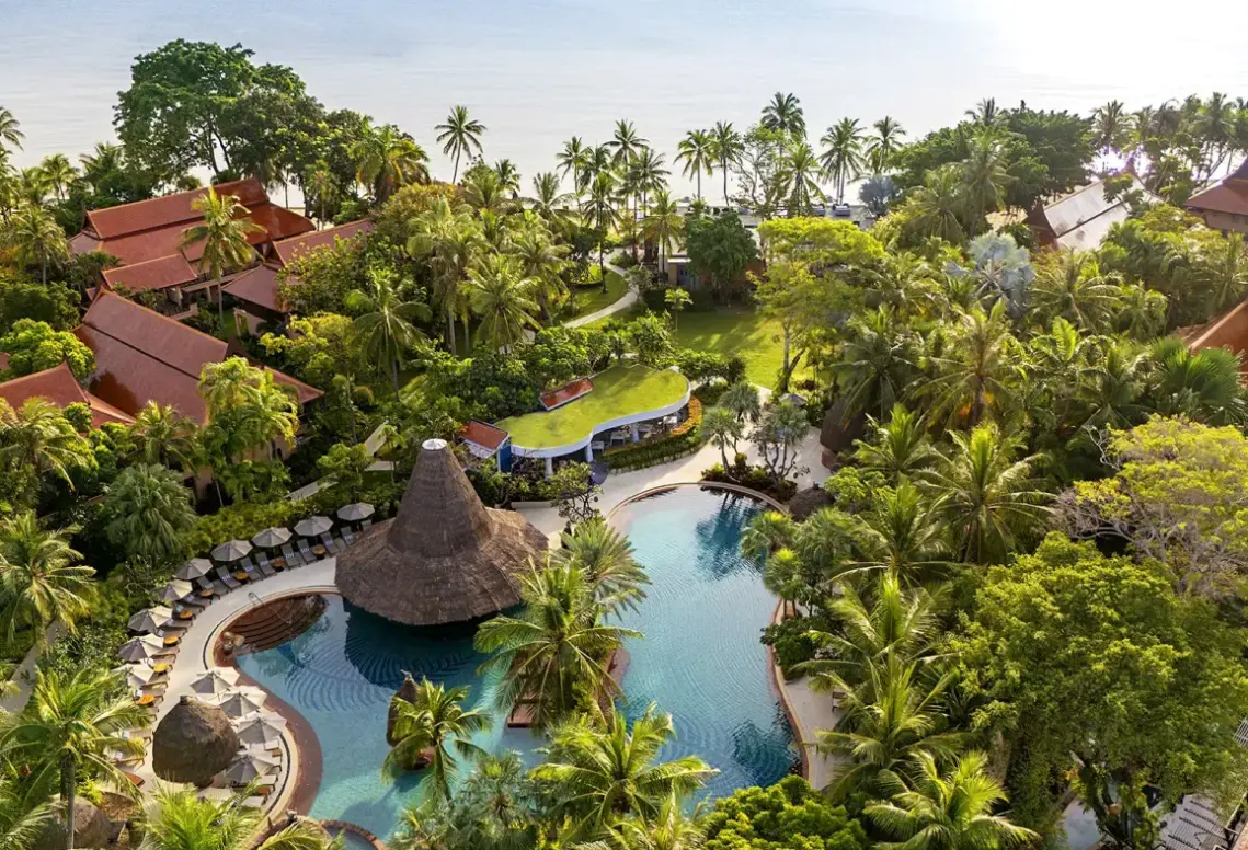 Basen w hotelu Anantara Hua Hin Resort