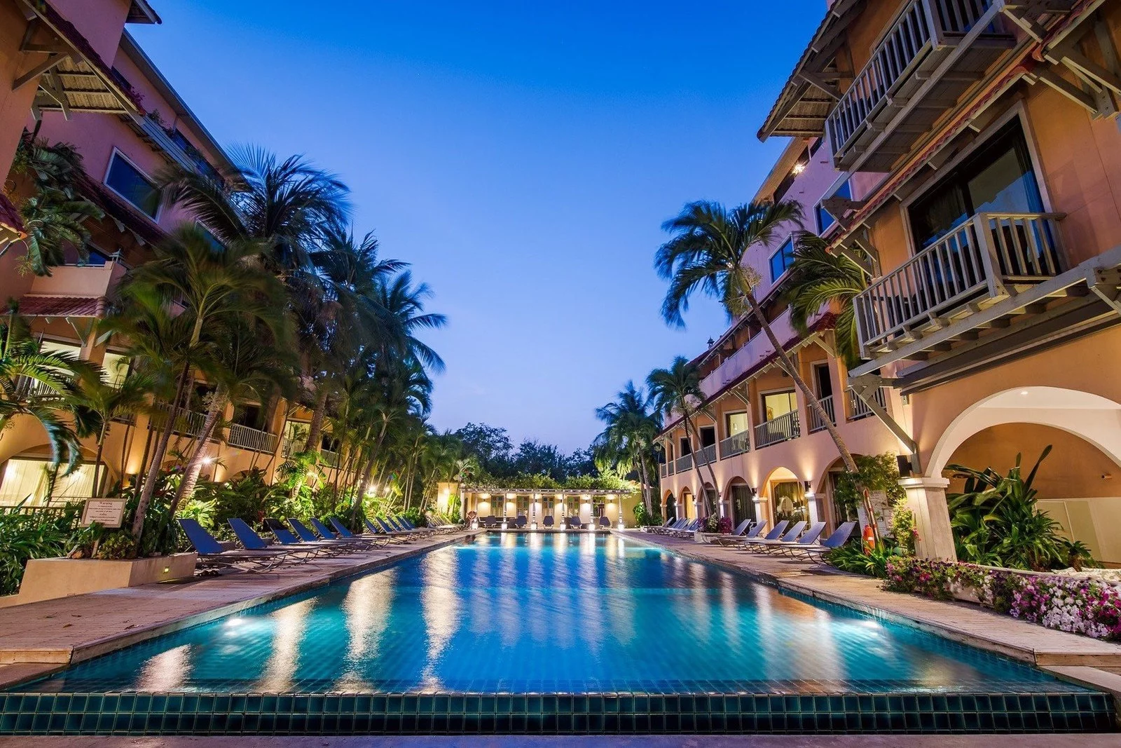 Hotel Anantasila Beach Resort Hua Hin