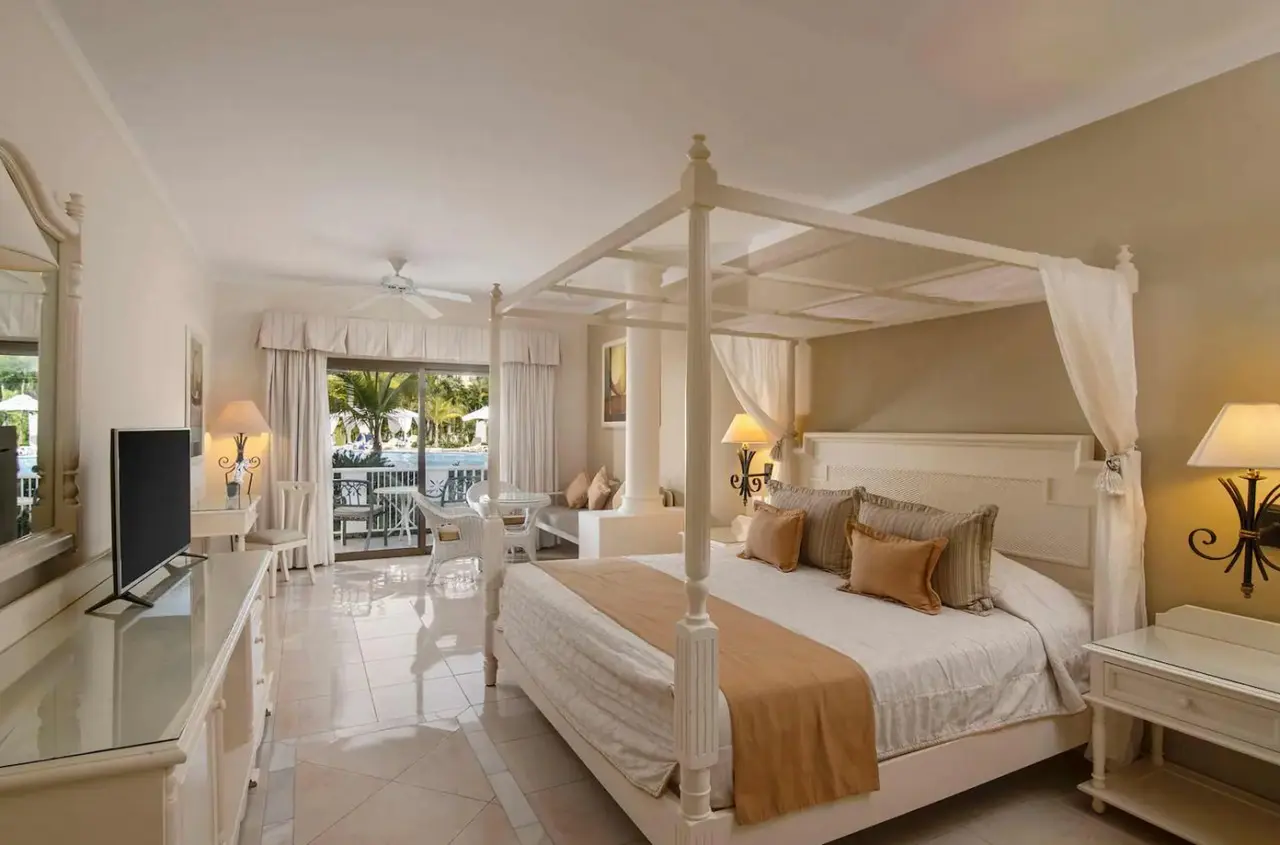 Bahia Principe Grand Aquamarine — BAHIA PRINCIPE GRAND AQUAMARINE