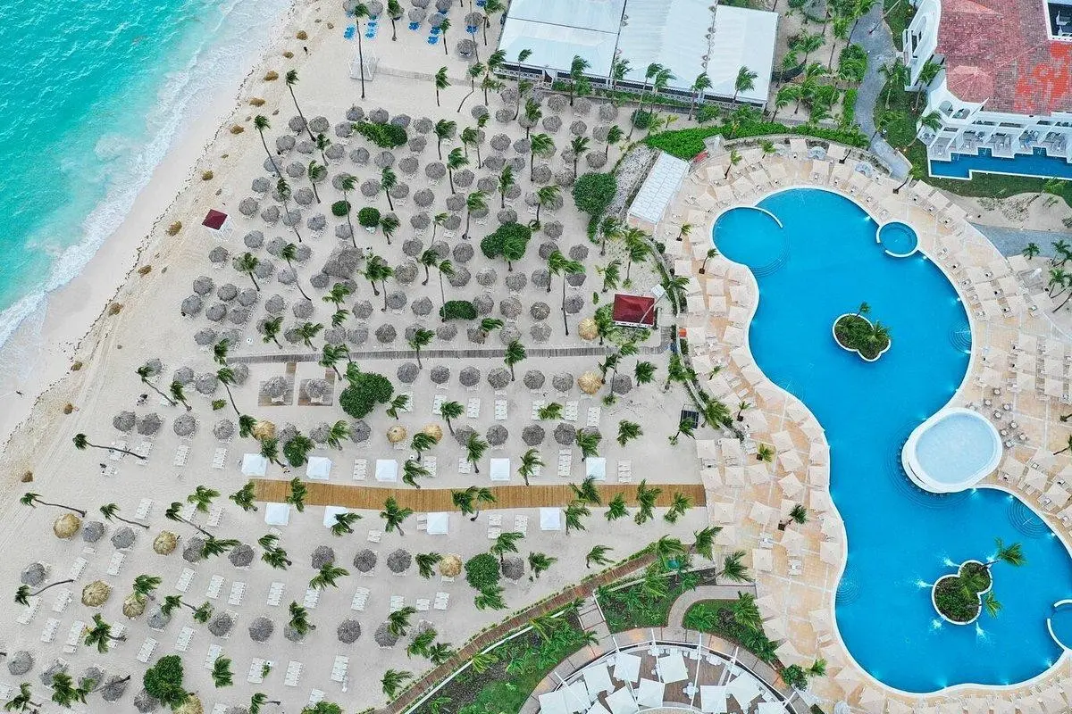 Bahia Principe Luxury Ambar — BAHIA PRINCIPE LUXURY AMBAR