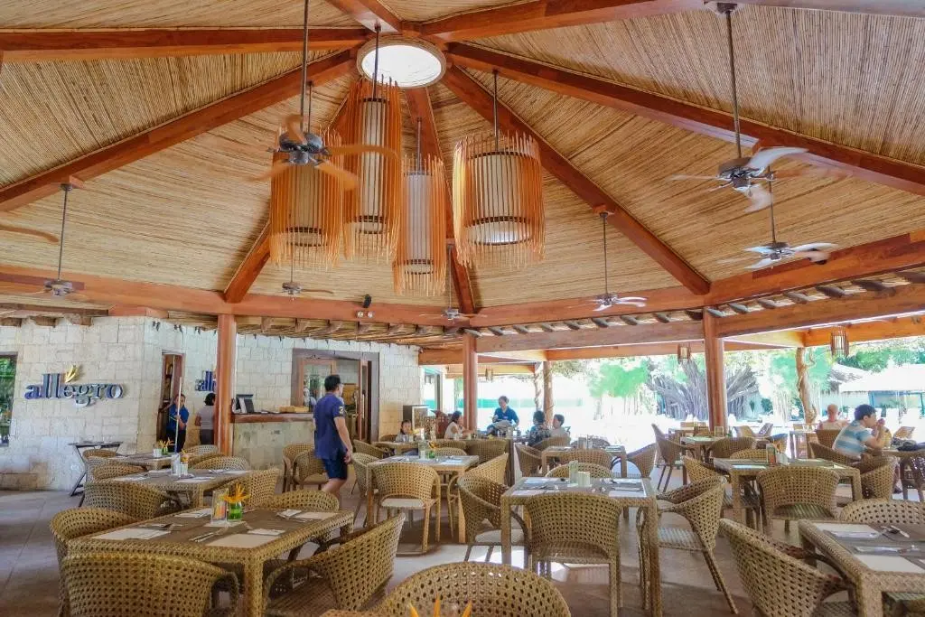 Bluewater Maribago Beach Resort — BLUEWATER MARIBAGO