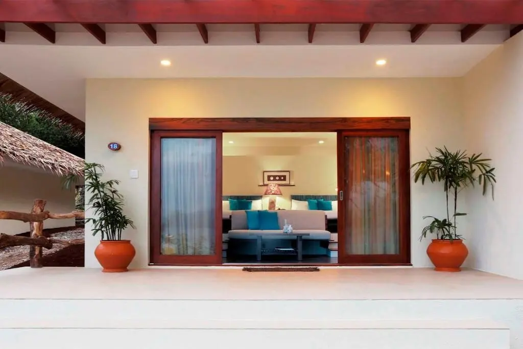 Bluewater Panglao Beach Resort — BLUEWATER SUMILON