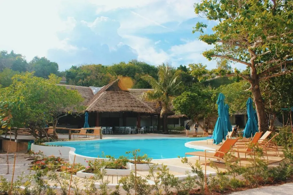 Bluewater Panglao Beach Resort — BLUEWATER SUMILON