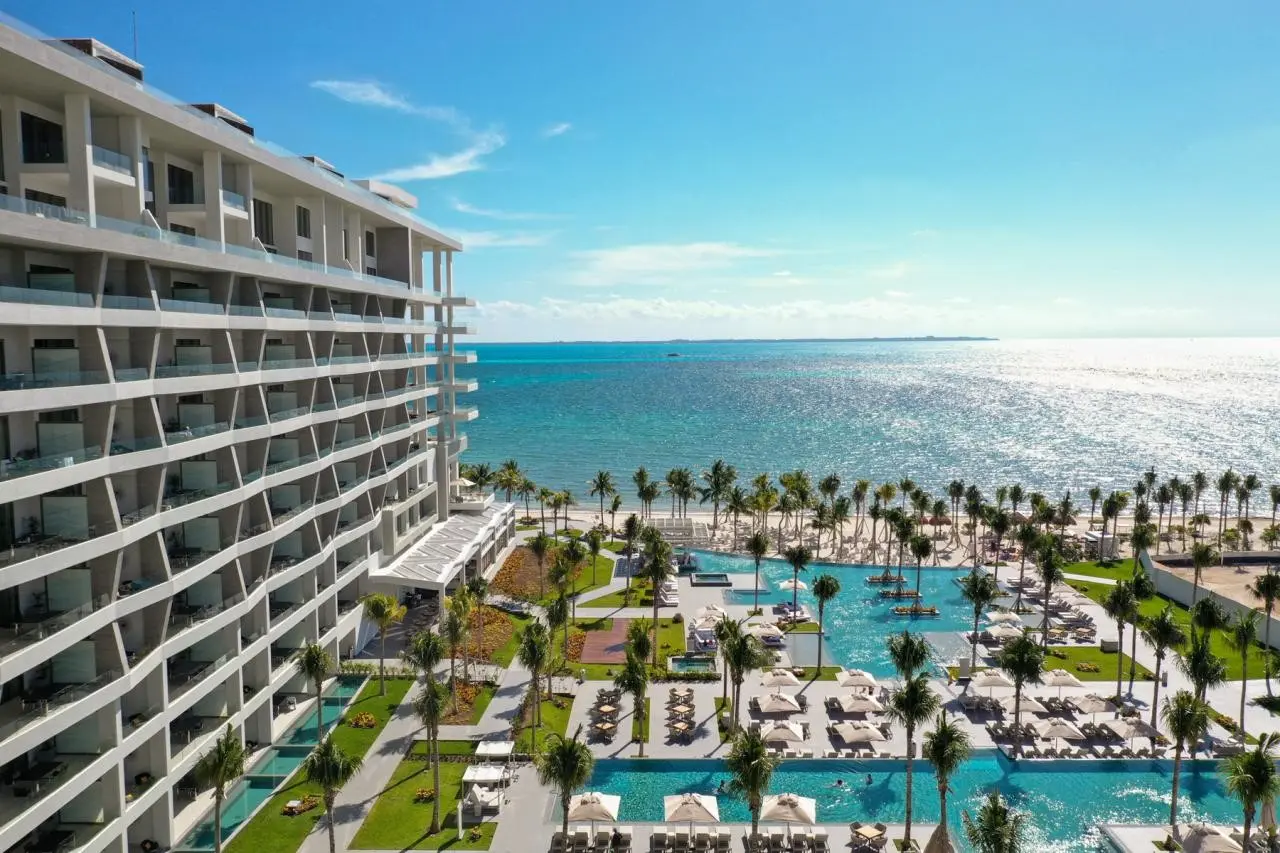 Breathless Riviera Cancun Resort & Spa — GARZA BLANCA RESORT & SPA CANCUN