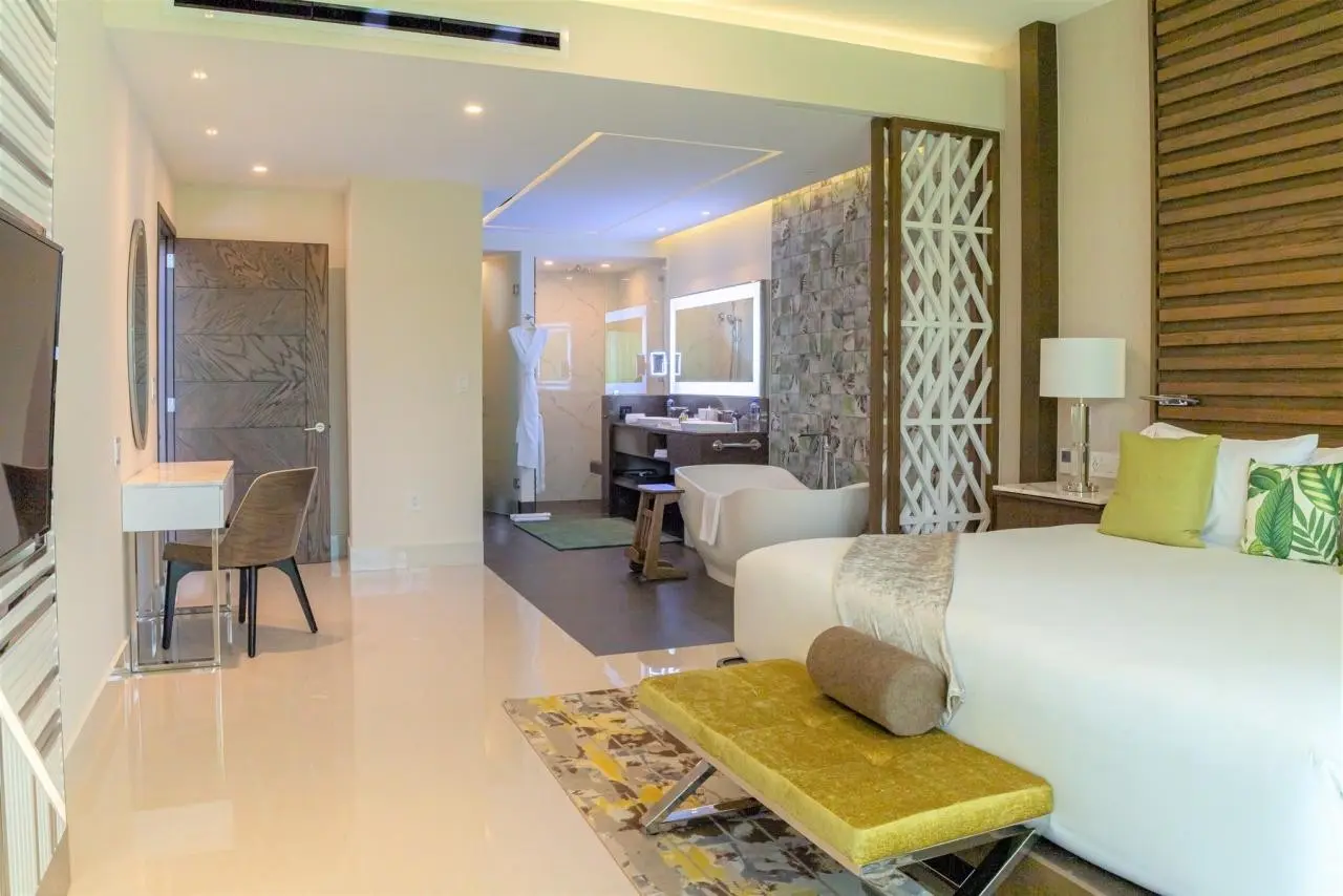 Breathless Riviera Cancun Resort & Spa — GARZA BLANCA RESORT & SPA CANCUN