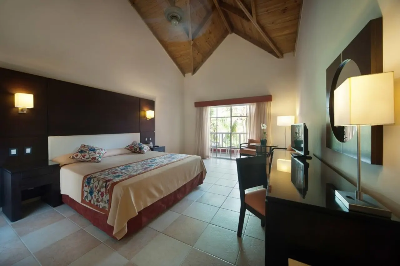 Caribe Deluxe Princess — CARIBE DELUXE PRINCESS BEACH RESORT