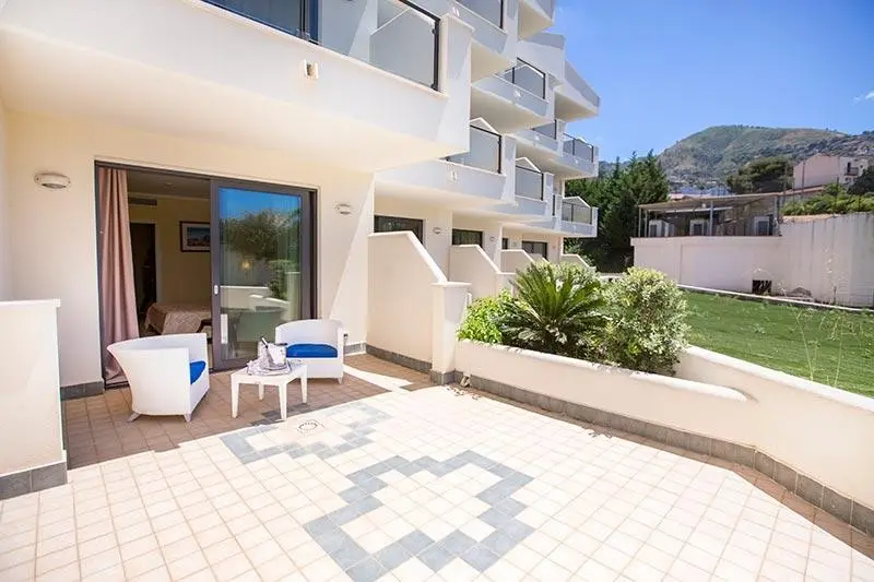 Cefalù Sea Palace — CEFALÙ SEA PALACE