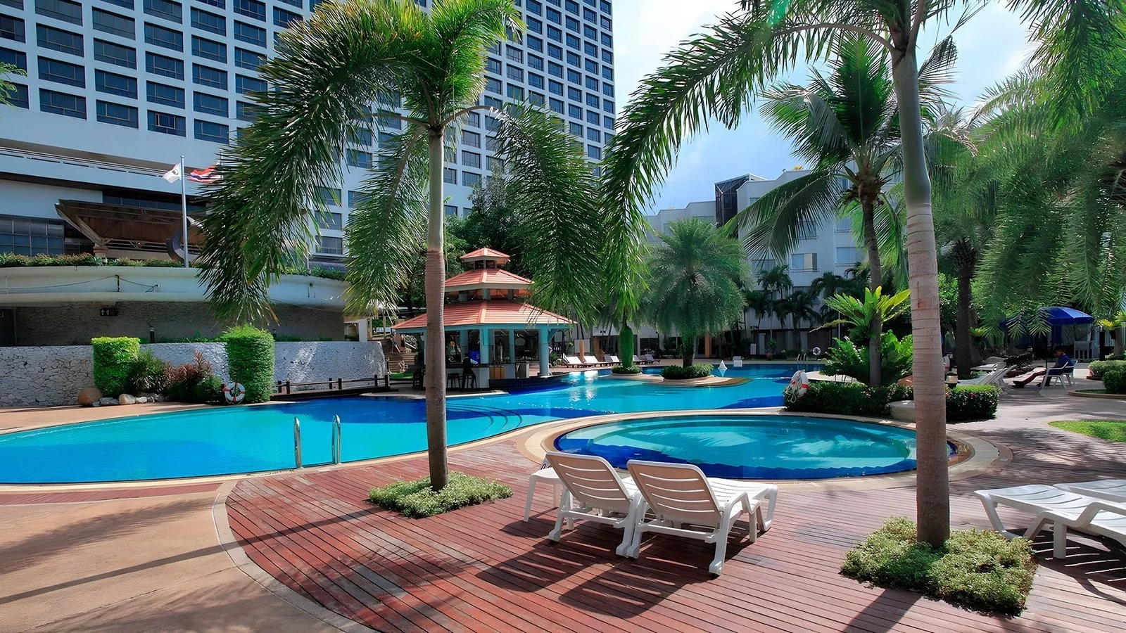 Hotel Cholchan Beach Resort Pattaya