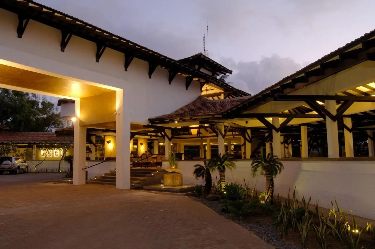 Club Hotel Dolphin — CLUB HOTEL DOLPHIN