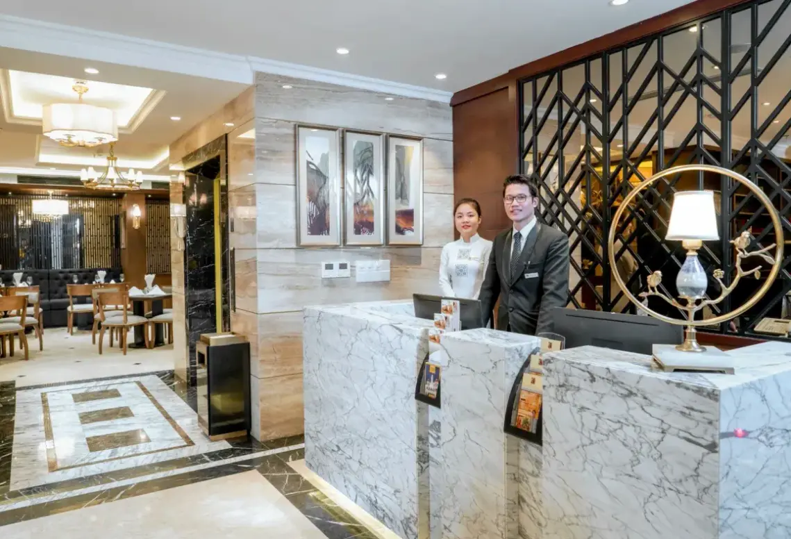 Lobby hotelu Conifer Grand Hotel