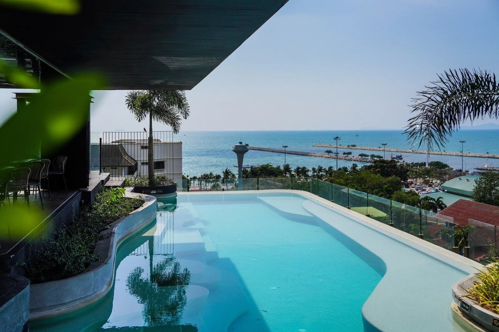 Hotel Cross Vibe Pattaya Seaphere