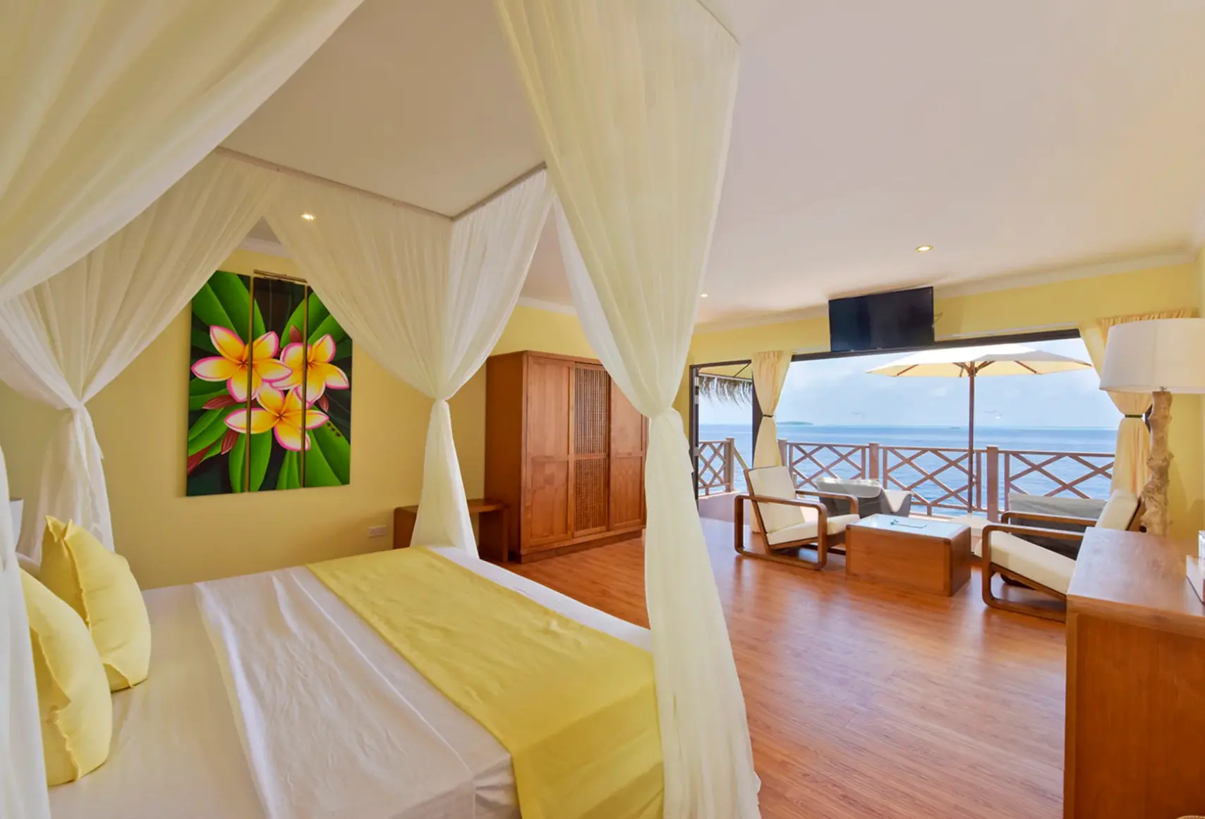 Pokój w hotelu Dreamland Maldives - The Unique Sea & Lake Resort Spa