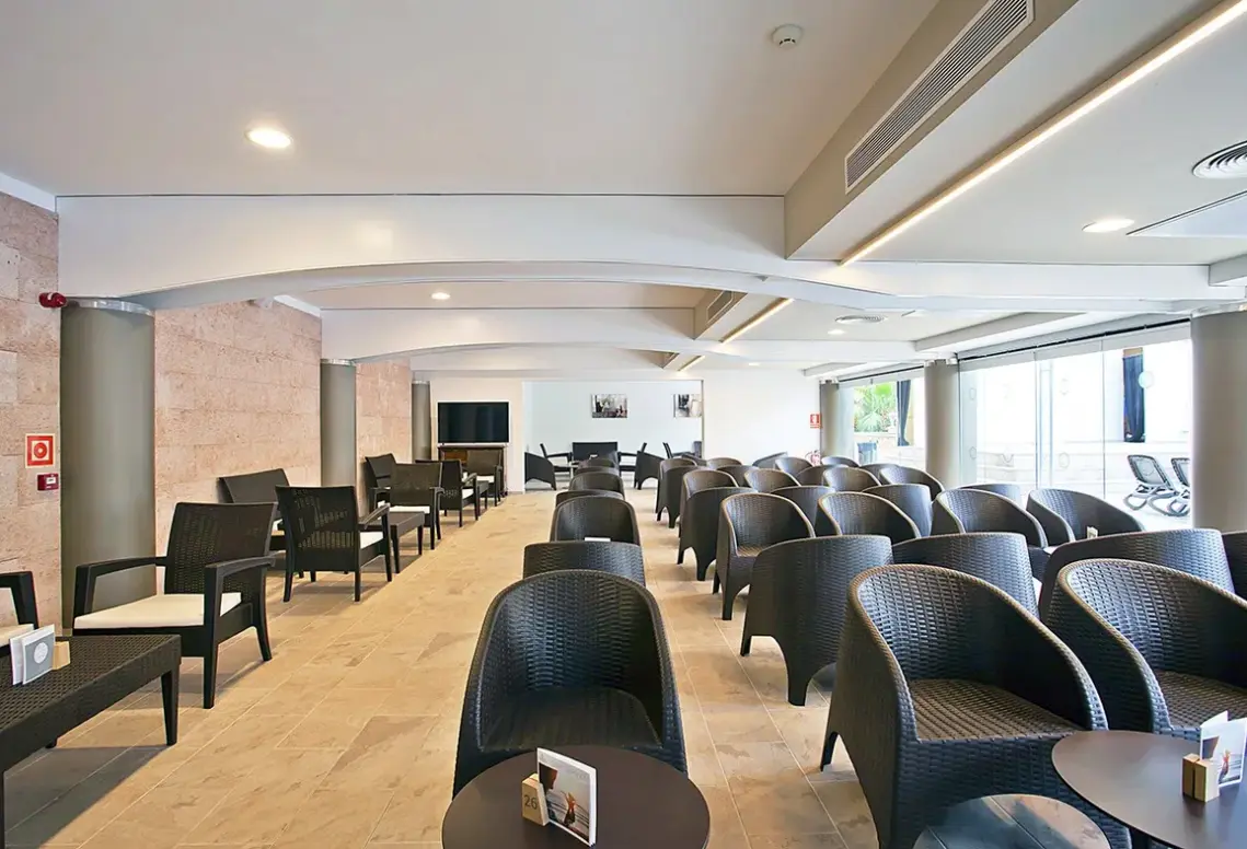 Lobby hotelu Fergus Bermudas