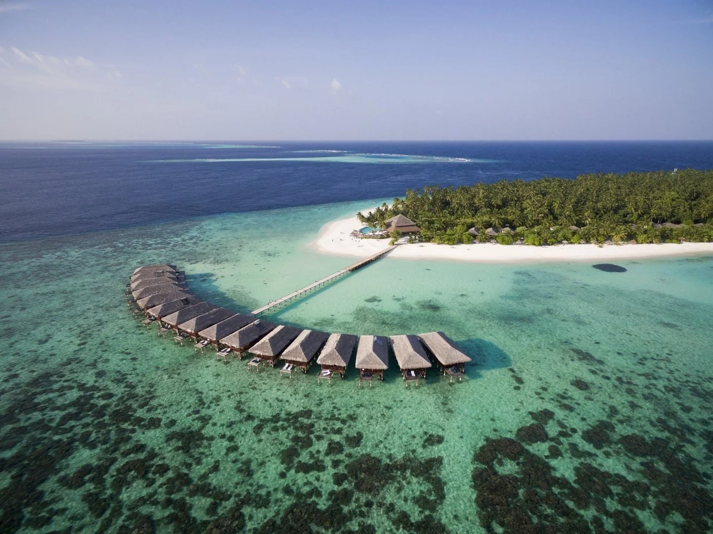 Hotel Filitheyo Island Resort